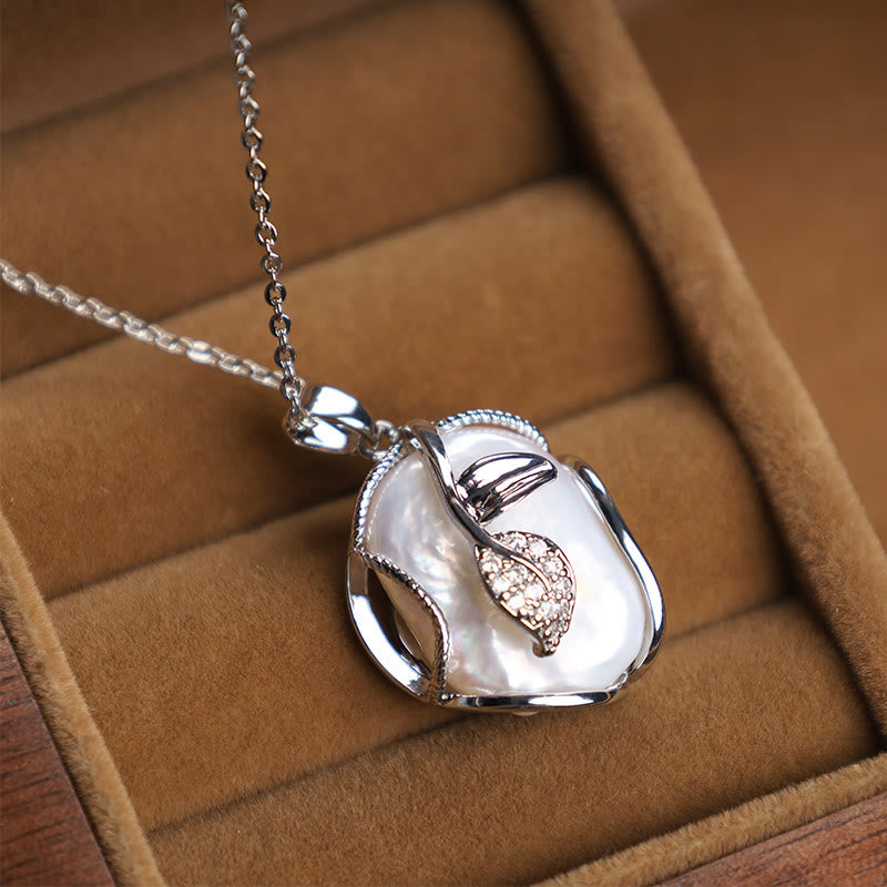 Buddha Stones18Kゴールドメッキ銅製天然バロックパールフラワー誠実ネックレスペンダント