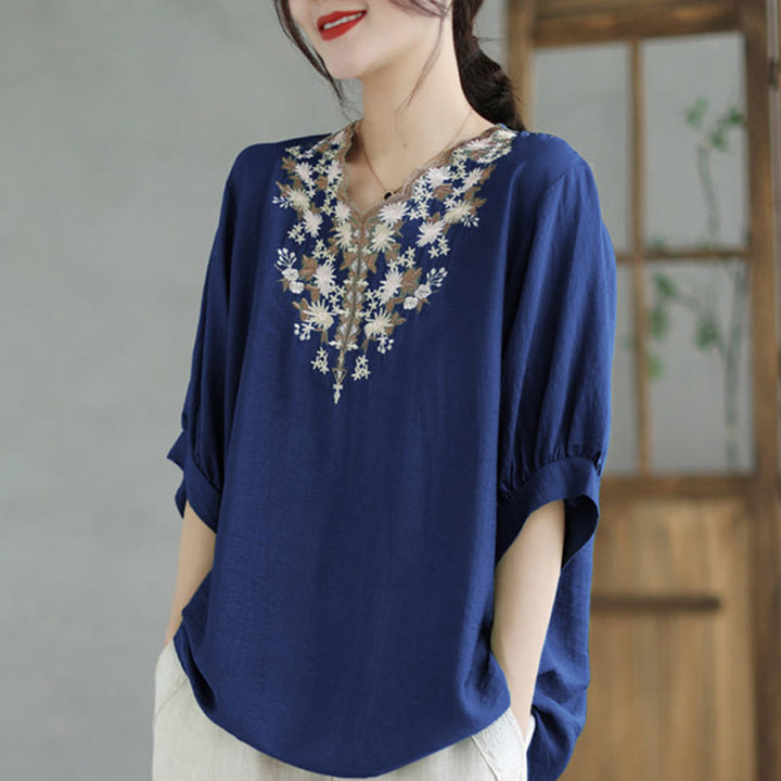 Buddha Stones小花刺繍 Vネック 半袖 コットンリネン Tシャツ - スティールブルー - F( US4-8/10、 UK/AU8-12/14、EU36-40/42に適合) - image 3