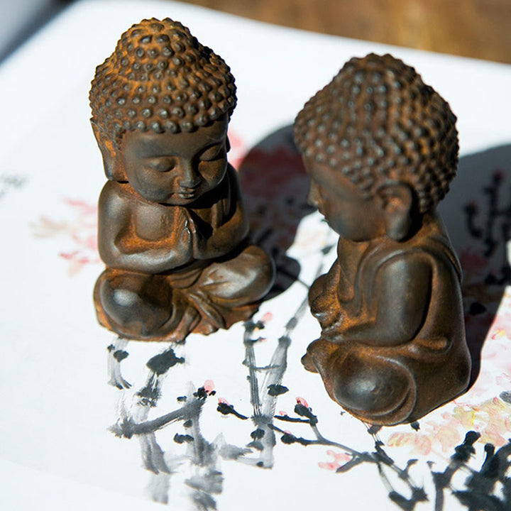 Buddha Stones手作り 小さな釈迦牟尼仏 鉄粉 錆 鋳造 樹脂 像 装飾