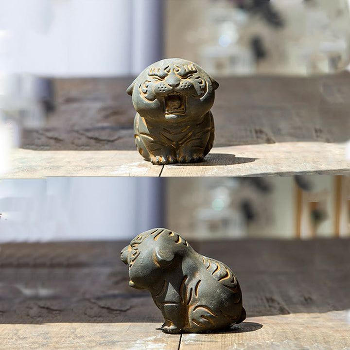 Buddha Stones ミニ虎の樹脂置物|鉄粉入り・錆加工風インテリアオブジェ