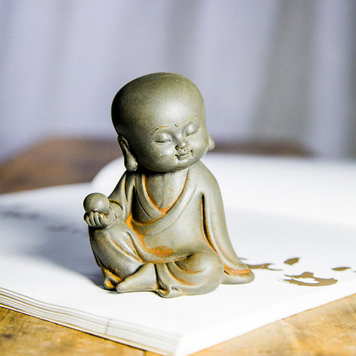 Buddha Stones手作り地蔵観音観音観音菩薩如来鉄粉錆キャスト樹脂像家の装飾