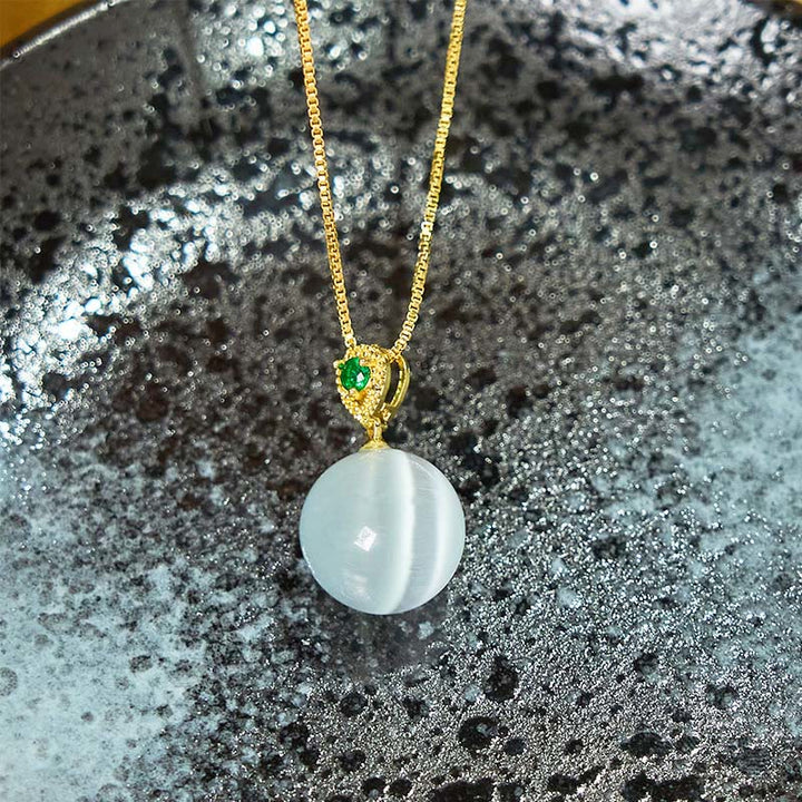 Buddha Stonesアイ ラウンドボール 自信のネックレスペンダント