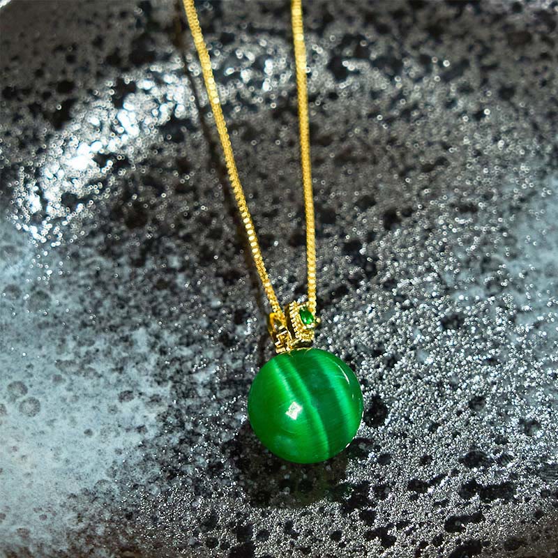 Buddha Stonesアイ ラウンドボール 自信のネックレスペンダント