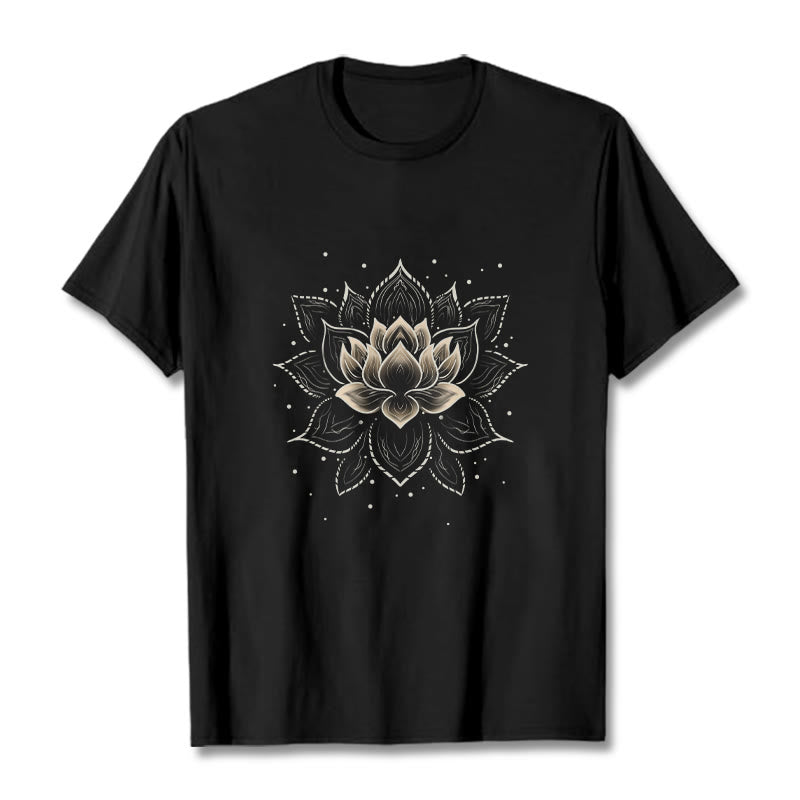Buddha Stonesの黄金蓮の花のデザインTシャツ - 黒 - 2XL - image 1