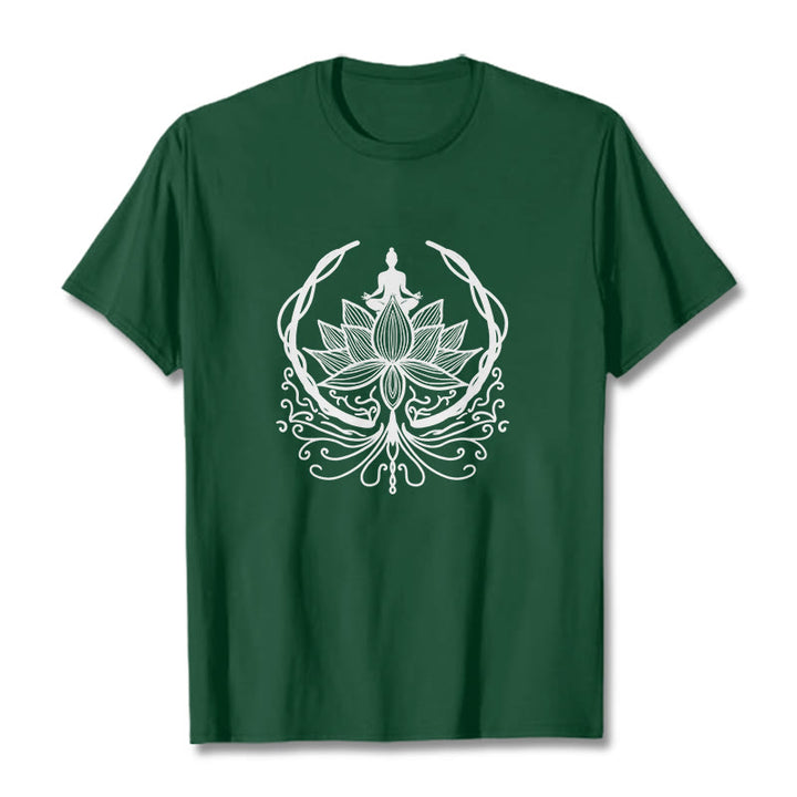 Buddha Stones瞑想 蓮の花の中に座る仏陀のTシャツ - フォレストグリーン - 2XL - image 5