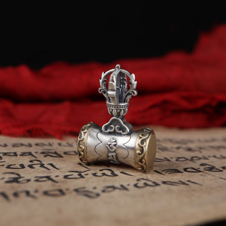 Buddha Stonesチベット 925 スターリングシルバーOm Mani Padme Humジェベル ヴァジュラ 彫刻 悟りのペンダント 吊り下げ装飾