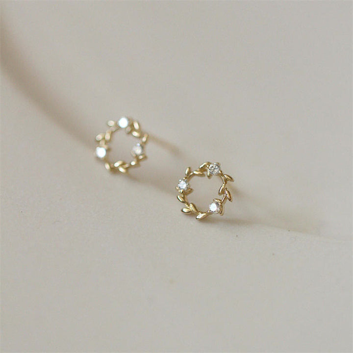 Buddha Stones925 スターリングシルバー ポスト 銅メタル タイニーリース スタッド 祝福フラワー イヤリング