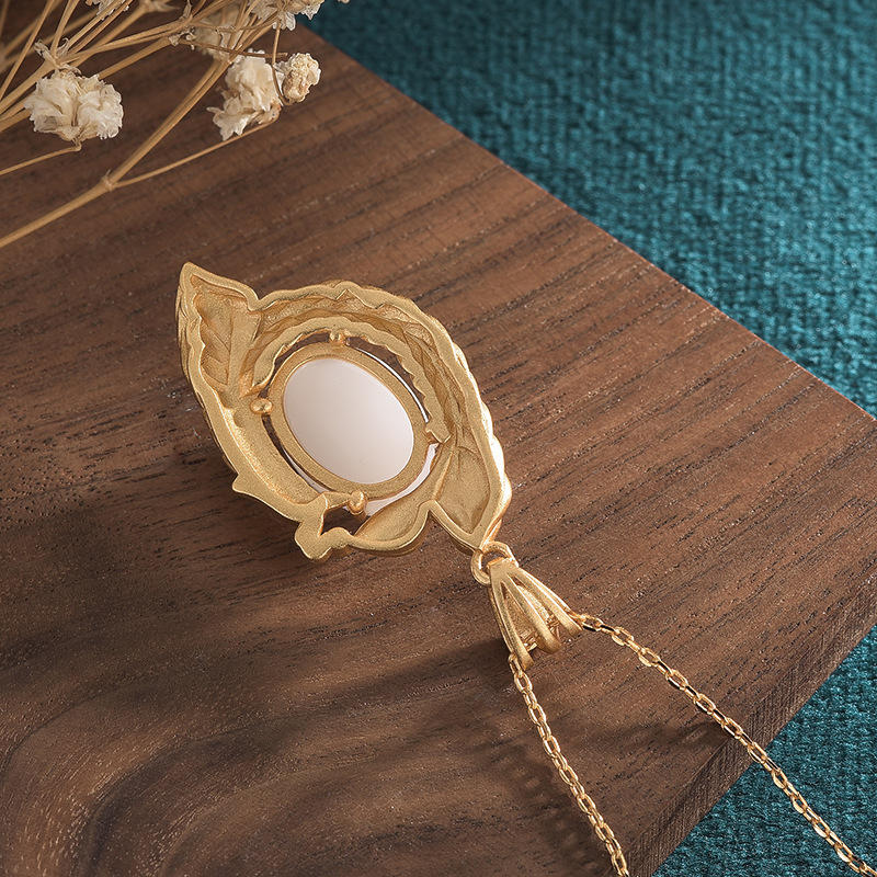 白翡翠孔雀銅祝福ネックレスペンダント