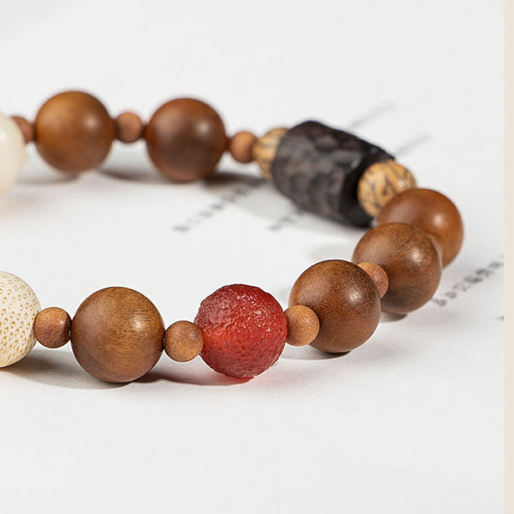 Buddha Stones雷撃 木製 菩提樹 猫の足爪 縁起物 守護 タッセルブレスレット - image 5