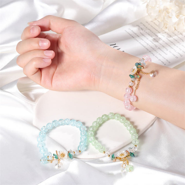 Buddha Stonesのシンプルなデザインの花のチャームガラスビーズブレスレット