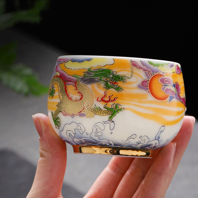 Buddha Stones、龍、鳳凰、吉兆の雲、太陽、海の波、陶器のティーカップ、カンフーティーカップ