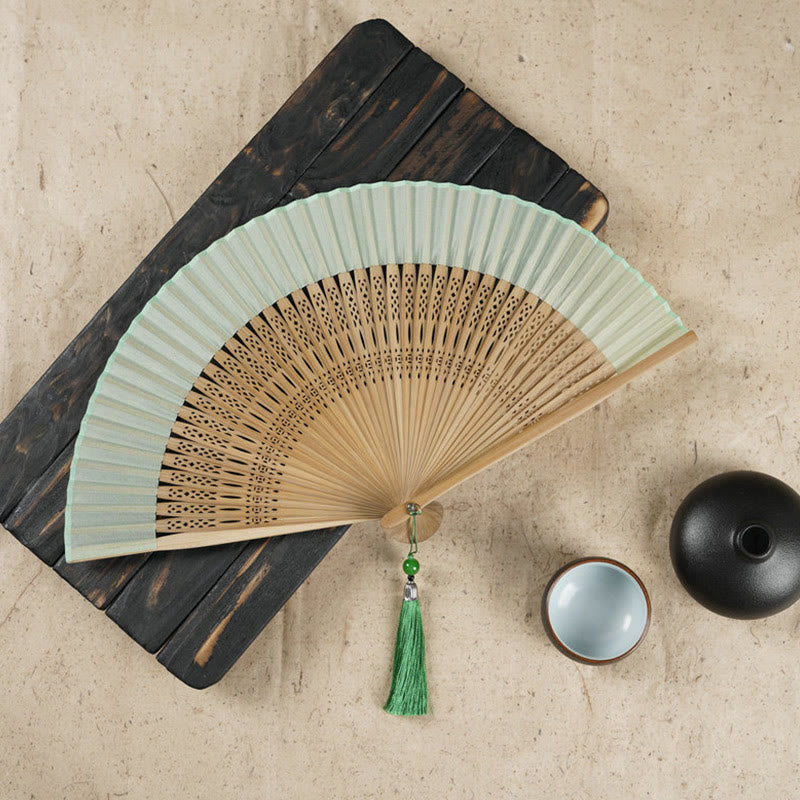 Buddha Stonesシンプルな桜の花 中空彫刻 手持ち竹扇子 - 緑色 22cm - image 0