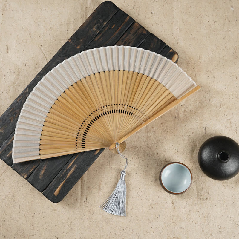 Buddha Stonesシンプルな桜の花 中空彫刻 手持ち竹扇子 - ベージュ 22cm - image 2