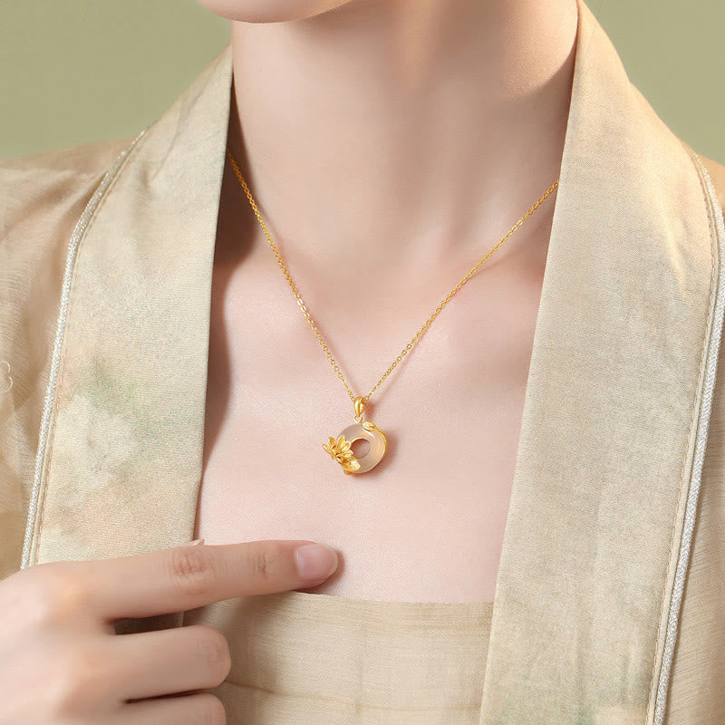 Buddha Stones天然ホワイトカルセドニー平和のお守りチャームロータスペンダント S925 スターリングシルバーネックレス - image 6