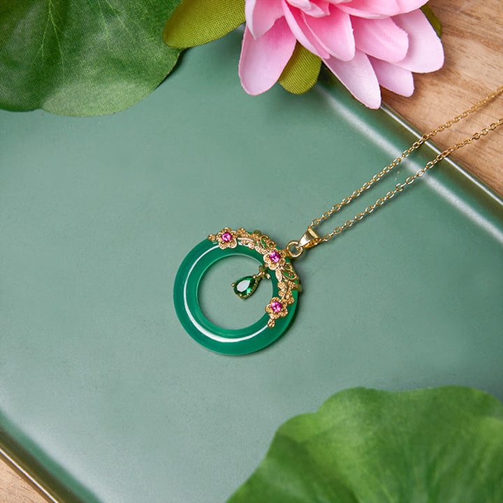 Buddha Stonesグリーンカルセドニー 平和バックルデザイン 強さのネックレスペンダント