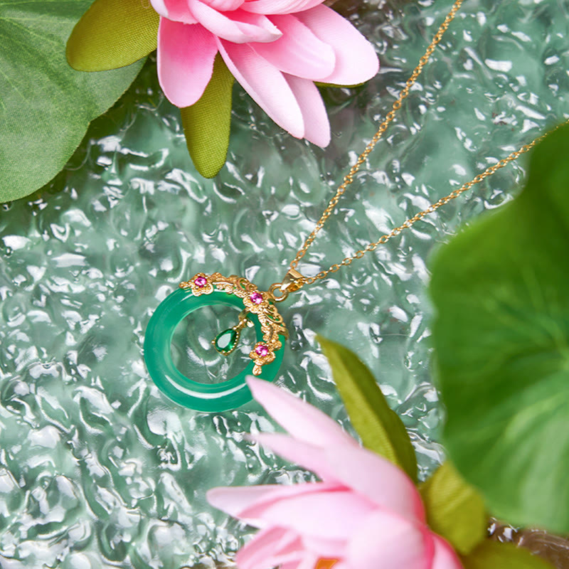 Buddha Stonesグリーンカルセドニー 平和バックルデザイン 強さのネックレスペンダント