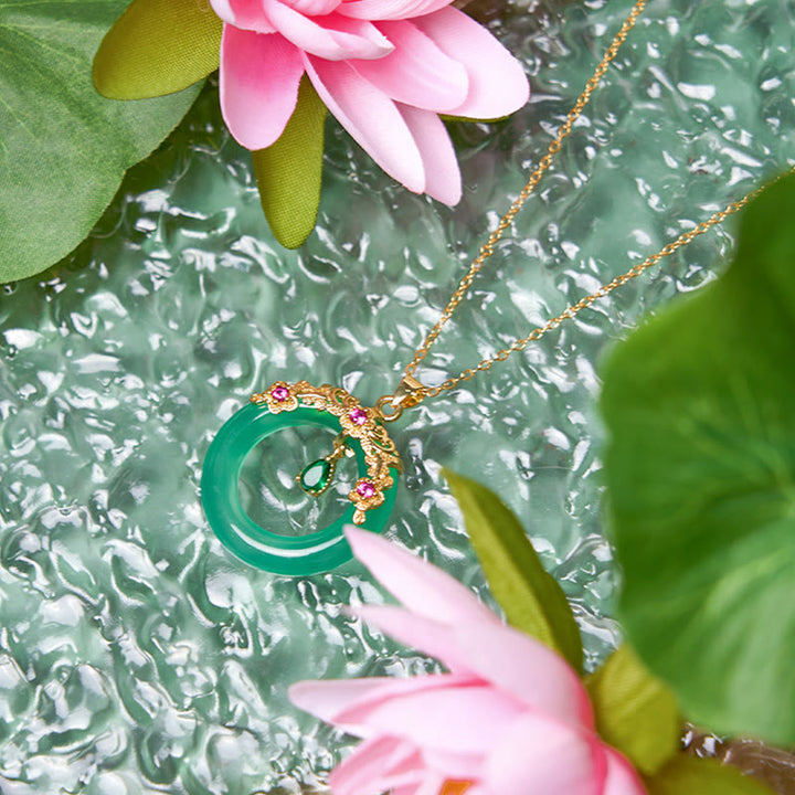 Buddha Stonesグリーンカルセドニー 平和バックルデザイン 強さのネックレスペンダント
