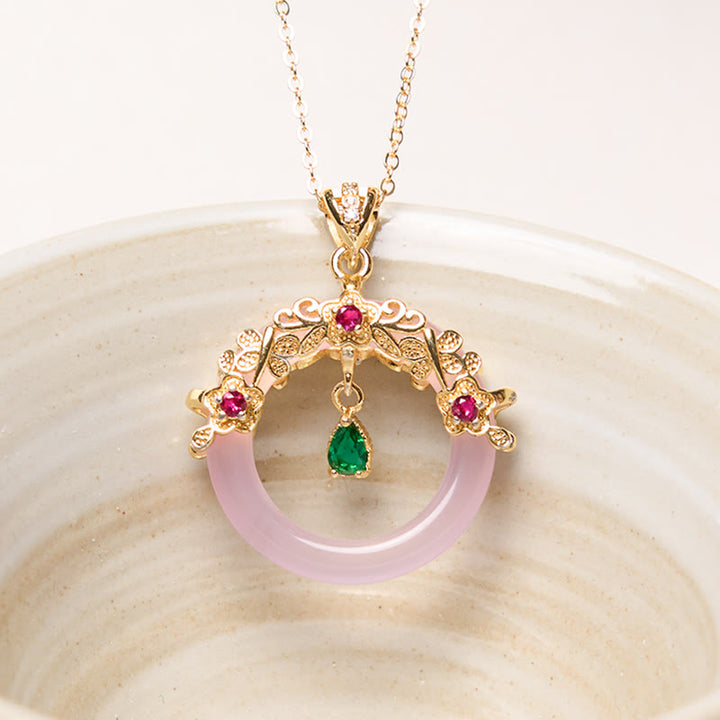 Buddha Stonesグリーンカルセドニー 平和バックルデザイン 強さのネックレスペンダント