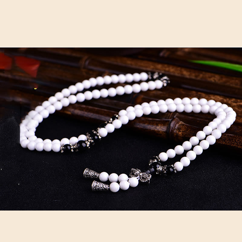 Buddha Stones 108 個のMalaビーズ 白磁 6 つの真実の言葉「Om Mani Padme Hum」忍耐ブレスレット