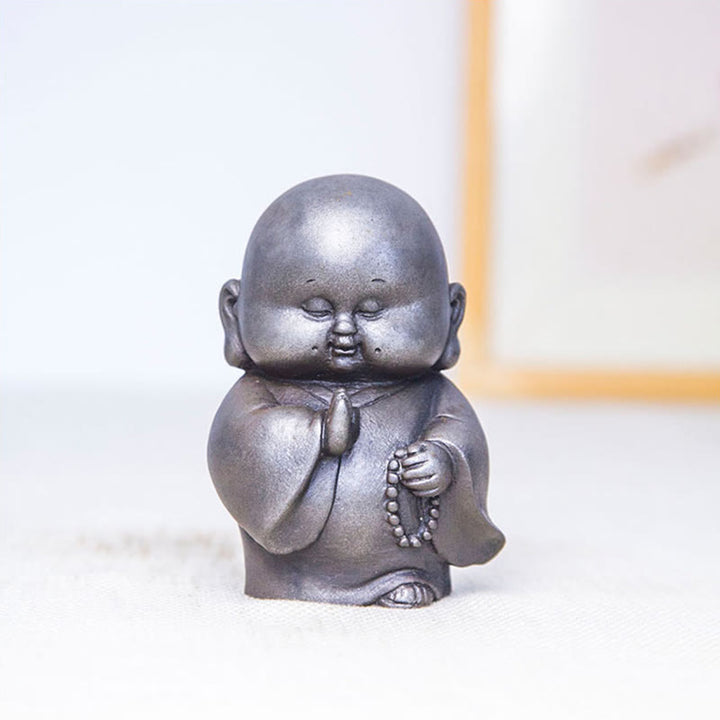 Buddha Stones手作り 小さな僧侶 鉄粉 錆 鋳造 樹脂 像 家の装飾
