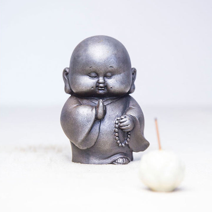 Buddha Stones手作り 小さな僧侶 鉄粉 錆 鋳造 樹脂 像 家の装飾