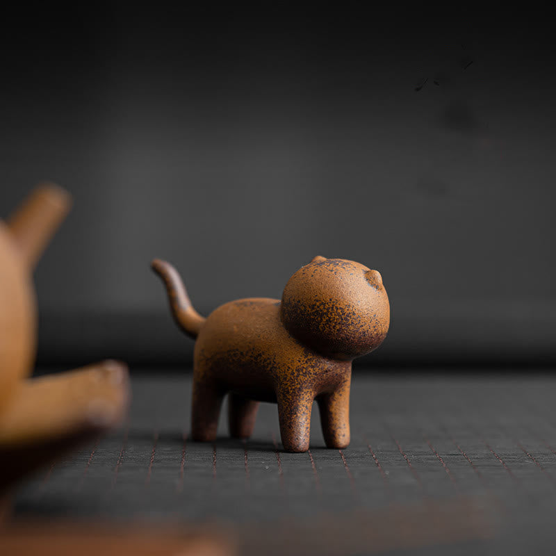 Buddha Stonesミニスタンディングキャット風水カエルヒキガエルティーペットセラミックホームデスク置物装飾 - 立っている猫 10.2×3.3×6.3cm - image 0