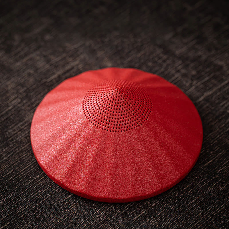 Buddha Stones小さな禅僧帽子ストレーナー 陶器製 ティーアクセサリー 置物 室内装飾 - レッドハットストレーナー 8.3×3.2cm - image 1