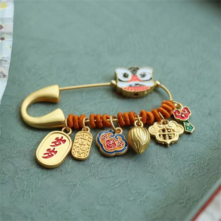 Buddha Stones、踊る獅子、蓮のつぼみ、銅の幸運のブローチ