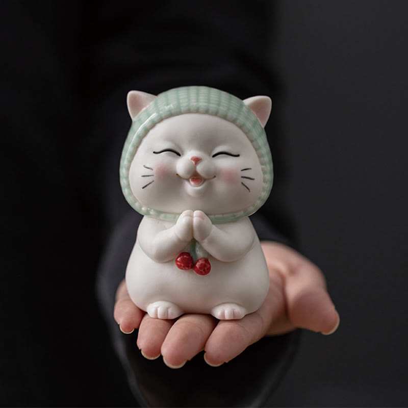 Buddha Stones幸運のかわいい猫のスカーフを巻いた陶器の置物装飾 - 猫 5.7*6.4*9.1cm - image 0