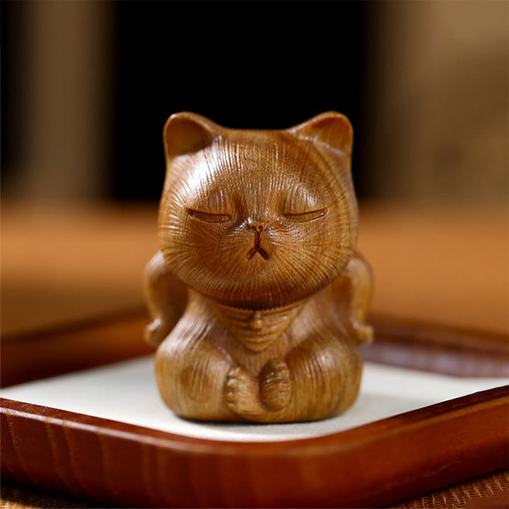 Buddha Stones小さなミニグリーンサンダルウッド ラッキーキャット彫刻 癒しの装飾品 - グリーンサンダルウッド 5*3.8*3.6cm - image 1