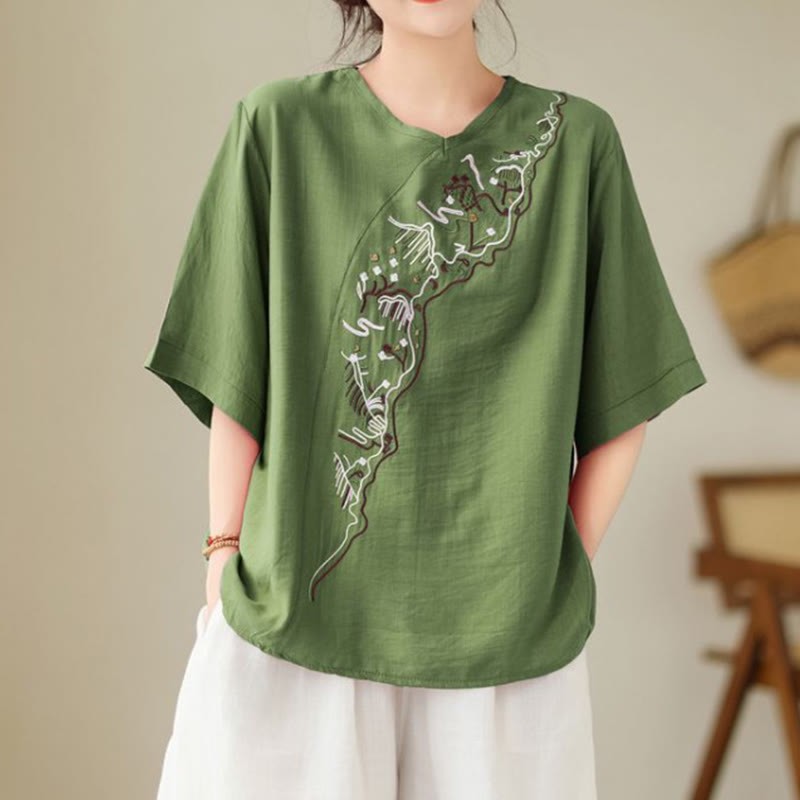 Buddha Stonesエスニックカジュアル刺繍幾何学模様レディースクルーネックデザイン半袖Tシャツ - フォレストグリーン - US14、 UK/AU18、 EU46 (4XL) - image 0