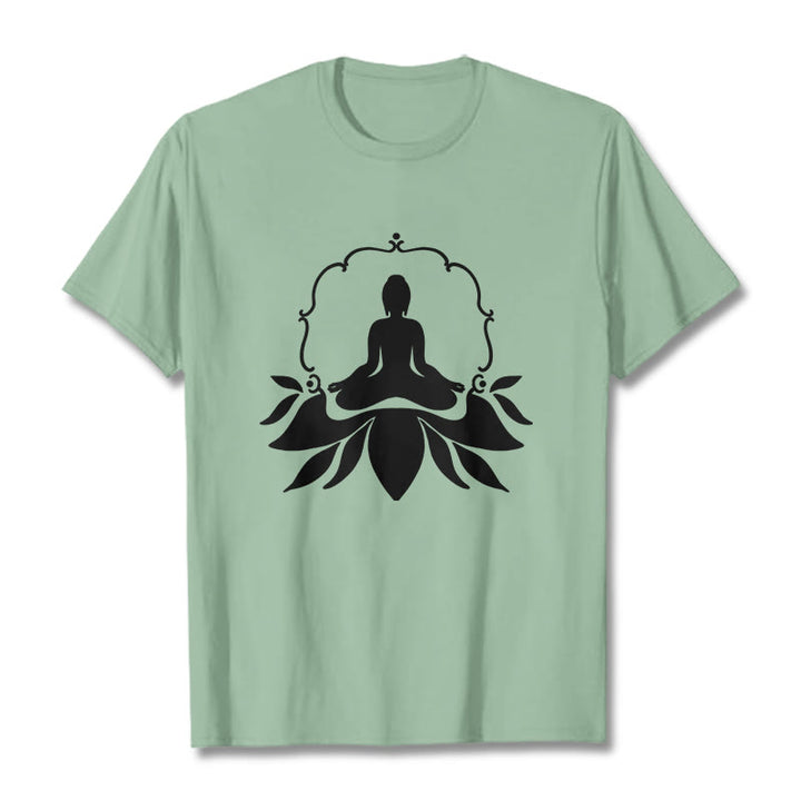 草の上に座るBuddha StonesTシャツ - ペールグリーン - 2XL - image 15