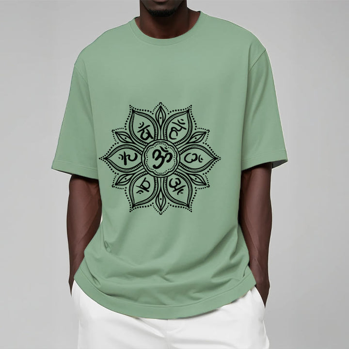 Buddha Stonesマンダラ フラワーオーム・マニ・パドメ・フムマントラ Tシャツ Tシャツ - image 16