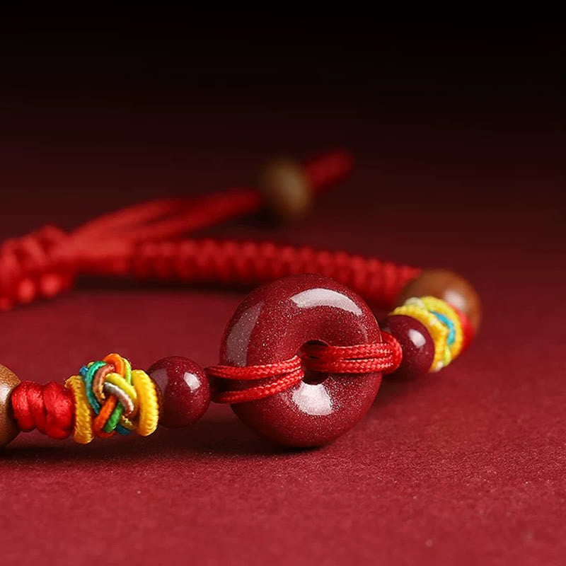 Buddha Stones 赤紐とピーチウッドの平和のお守りチャーム、辰砂の守護ブレスレット（大人・子供用） - image 1