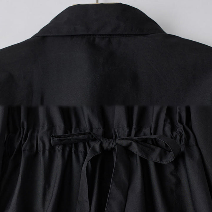 Buddha Stonesプリントの不規則なラインが特徴的な長袖レースアップラペルコットンミディドレス（ポケット付き） - image 3