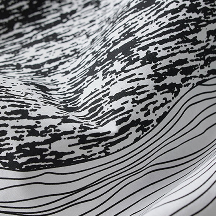 Buddha Stonesプリントの不規則なラインが特徴的な長袖レースアップラペルコットンミディドレス（ポケット付き） - image 14