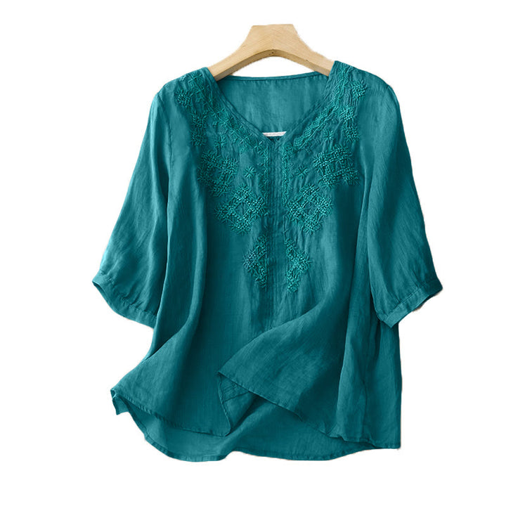 Buddha StonesのVネックライン刺繍入りレディース半袖シャツ - image 4