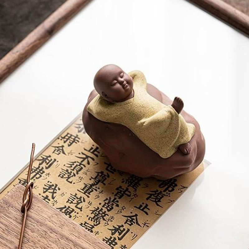 見上げるBuddha Stones休息中の僧侶 陶器像 慈悲の心 室内装飾 - image 10