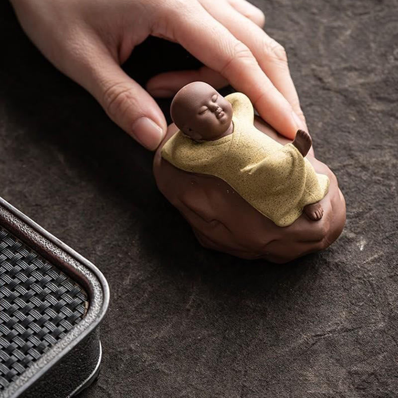 見上げるBuddha Stones休息中の僧侶 陶器像 慈悲の心 室内装飾 - image 12