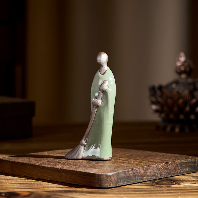 Buddha Stones小さな無形の仏掃除僧 陶器像 家の装飾 3.5*1.5*7cm - image 2