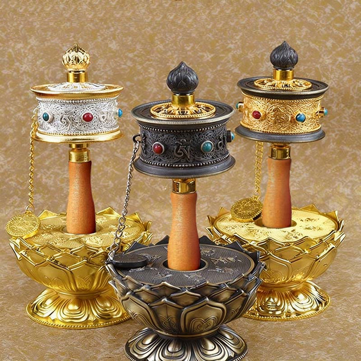 チベットの幸運の祈祷ホイールの輪飾り - image 7