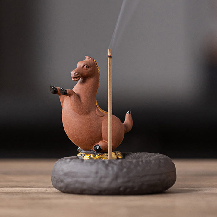 Buddha Stones馬年 2026 新年 インテリア 香炉 - 茶色の立つ馬（7.4×7.4× CM） - image 4