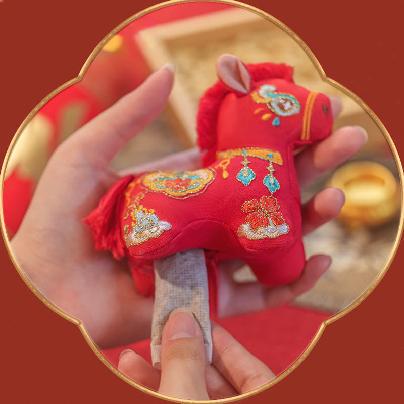 馬年用Buddha Stonesの赤紐の刺繍の吊り下げ装飾 - image 3