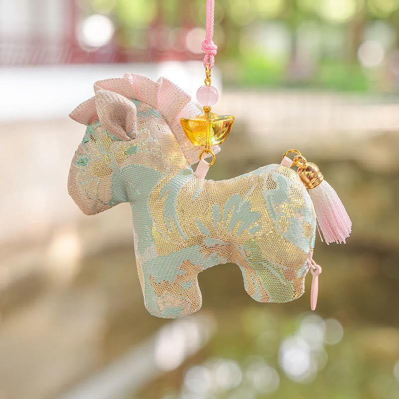 馬年用Buddha Stones赤紐のタッセル刺繍 吊り下げ飾り - ピンクの馬（10.5×9cm） - image 3