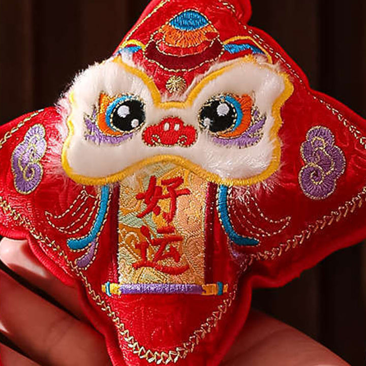 Buddha Stones刺繍 午年福文字 銅貨型赤紐吊り下げ装飾 - image 10