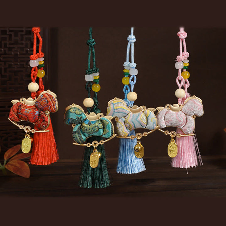 Buddha Stones 馬年赤紐の刺繍の結び目 吊り下げ装飾 - image 23