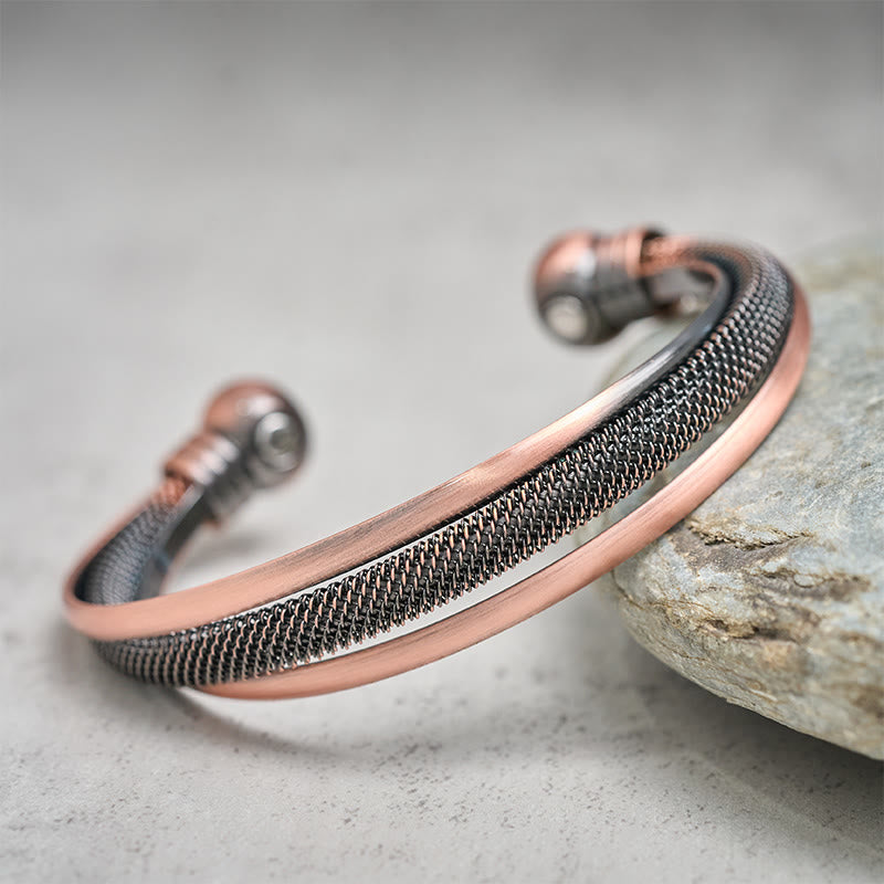 Buddha Stones レトロな質感の花柄ツイスト銅バランス幸運オープンカフブレスレットバングル - image 1