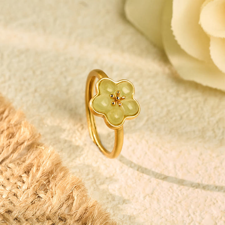 Buddha Stones 梅の花模様の和田翡翠銅製幸運リング - 和田翡翠銅（調整可能） - image 0