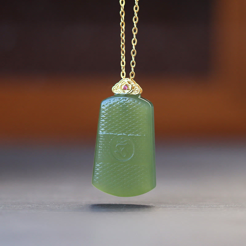 Buddha Stones 和田翡翠 925スターリングシルバー Omシンボル豊かさのネックレスペンダント - ダークヘティアン翡翠 925スターリングシルバー - image 0