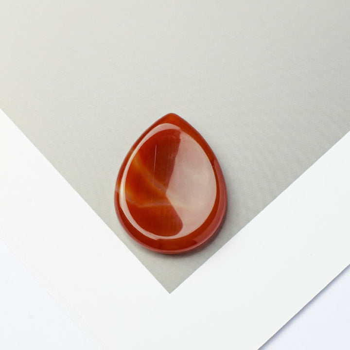 Buddha Stones ティアドロップ型お守りクリスタル装飾石 34×26×7.8cm - 天然レッドアゲート（色味は個体差があります） - 34×26×7.8mm - image 16